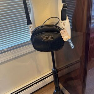 XOXO Elegant Black Shoulder Bag guitar strap